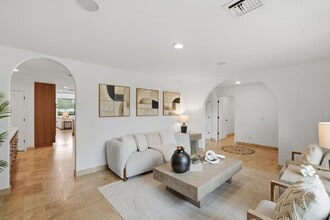 Building Photo - 6302 E Cochise Rd