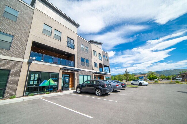 Primary Photo - Gorgeous Modern Townhome in Draper