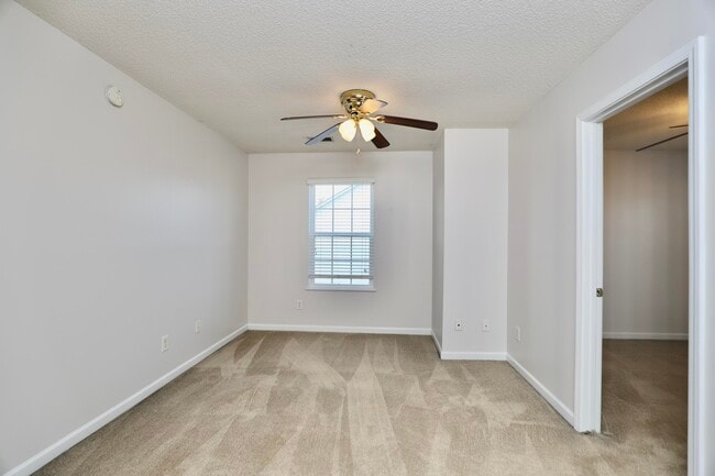 Building Photo - 1749 Mossberg Dr