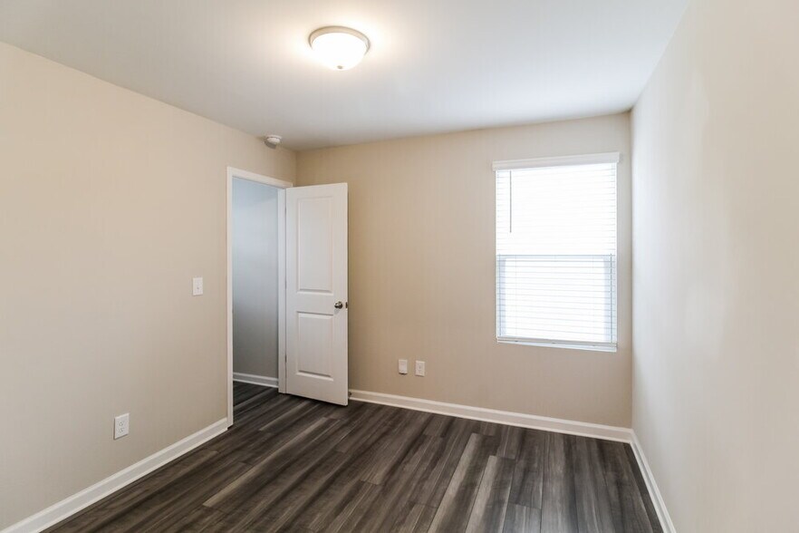 Building Photo - 1071 Feldman Chase