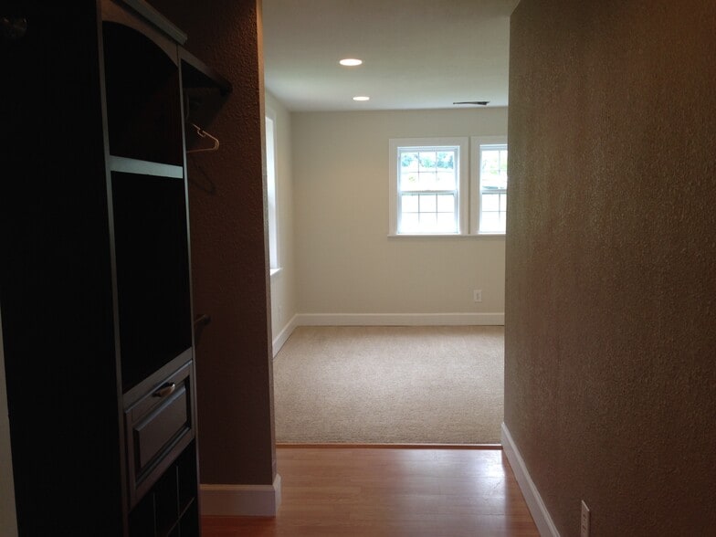 Master Closet/entryway - 378 Gunnison