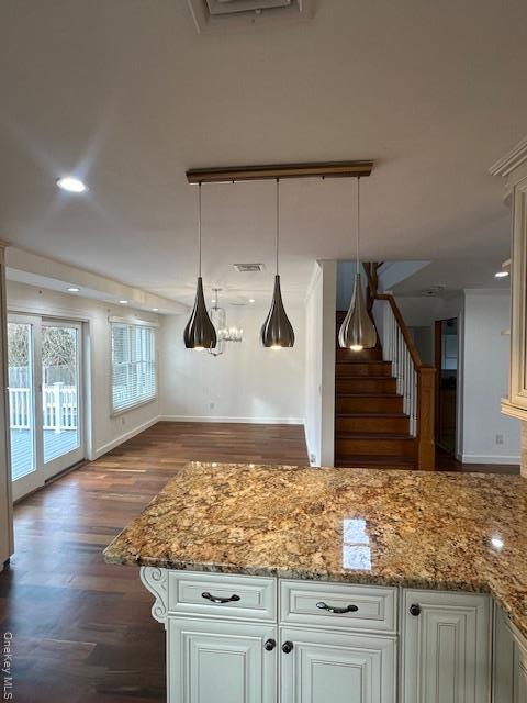 Building Photo - 26 Radio Ave