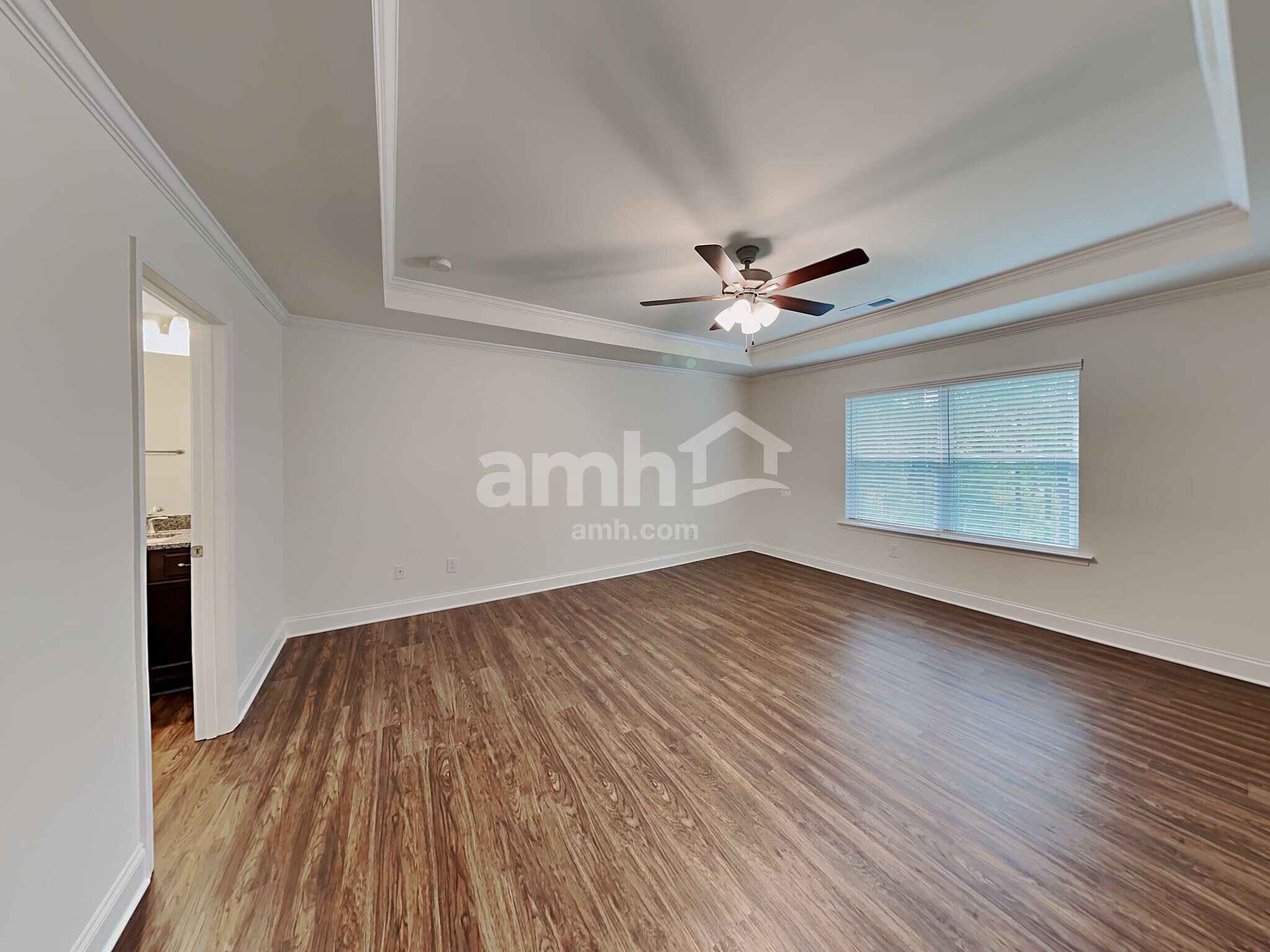 Building Photo - 5075 Hudson Vly Dr