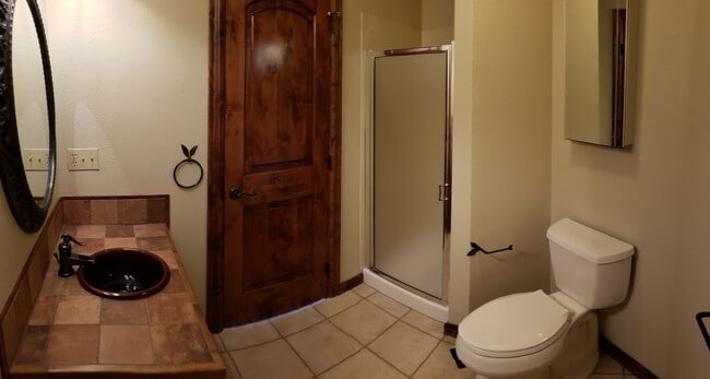 Building Photo - Incredible 2 bedroom Condominium with Rive...