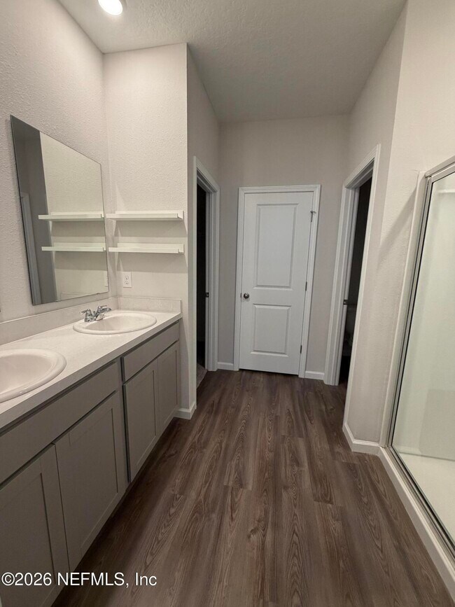 Building Photo - 14635 Macadamia Ln