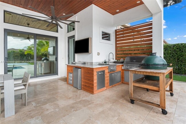 Building Photo - 10220 Sweet Bay Ct