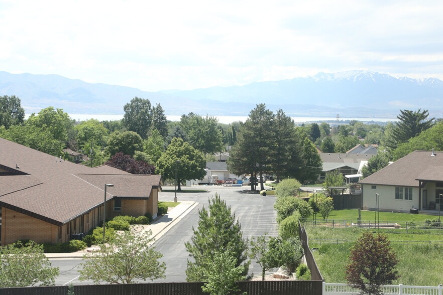 Building Photo - 35 N 800 E