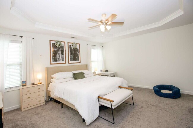 Building Photo - "Charming 3-Bed Home with Granite Elegance on Nessee Street, Fayetteville!"