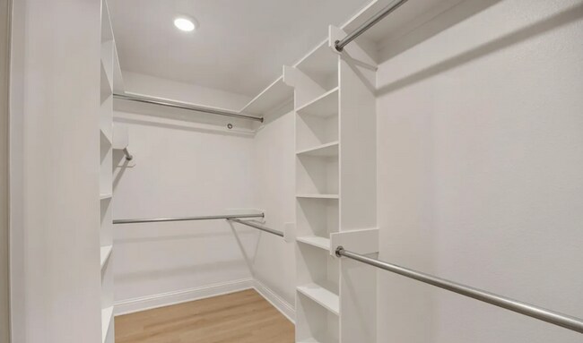 Building Photo - 382 Mary Cir