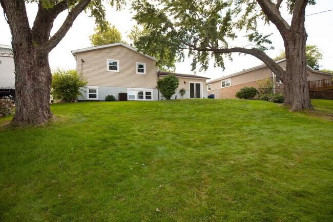 Building Photo - 9012 89th St