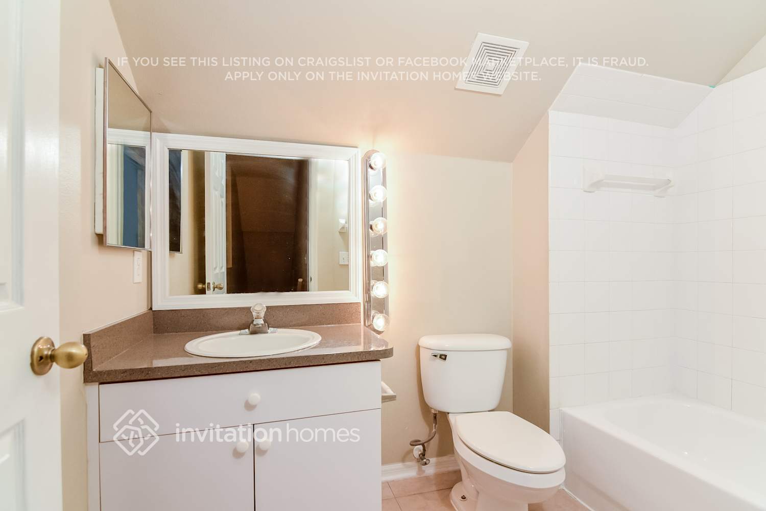 Building Photo - 722 Cape Cod Cir