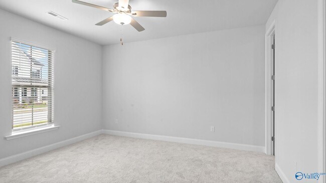 Building Photo - 333 Hay Rake Dr