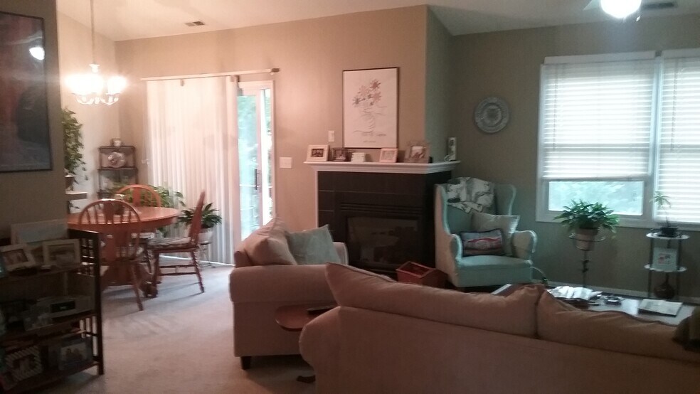 Building Photo - 112 Merganser Ct