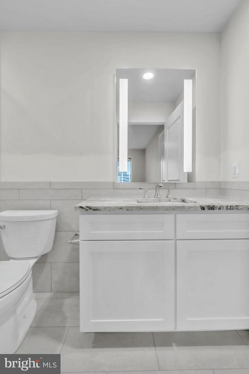 Building Photo - 1801 Market St