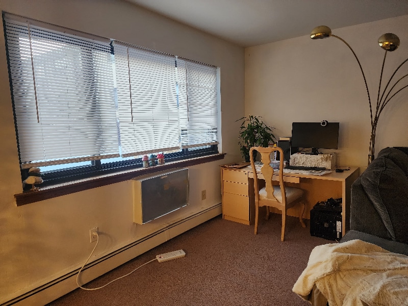 Building Photo - 401 US-22