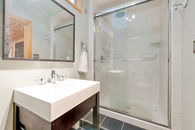 Building Photo - 5500 Westminster Dr