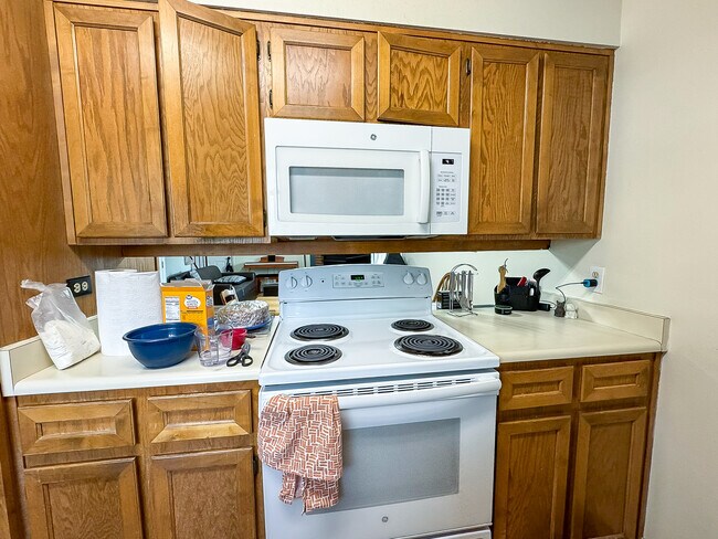 Building Photo - 515 N 200 E