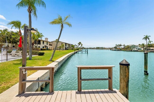 Building Photo - 505 Plaza Seville Ct