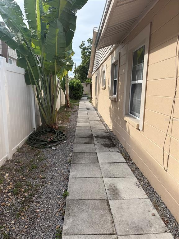 Building Photo - 4410 Waltham Ave