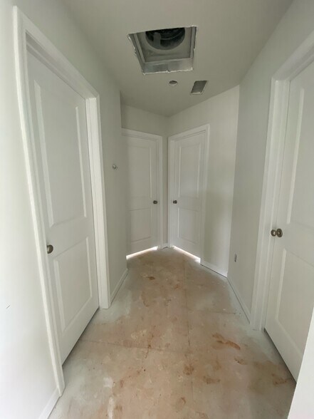 Building Photo - 676 Millsgate Cir