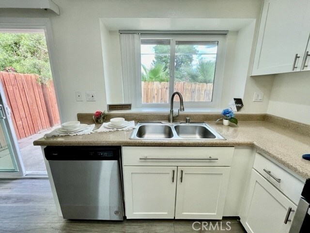 Building Photo - 79400 Ave 42