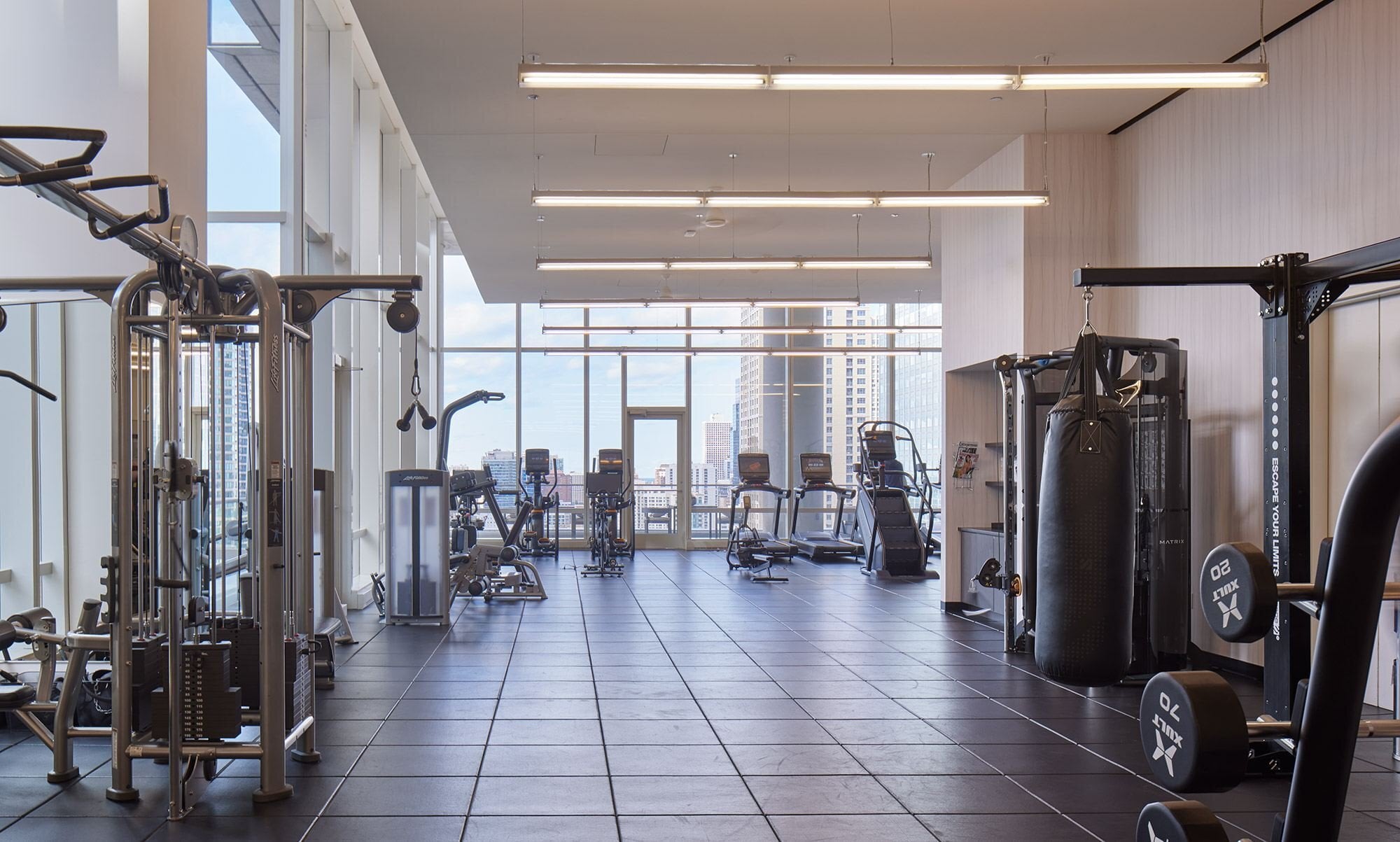 Building Photo - 101 W Wacker Dr