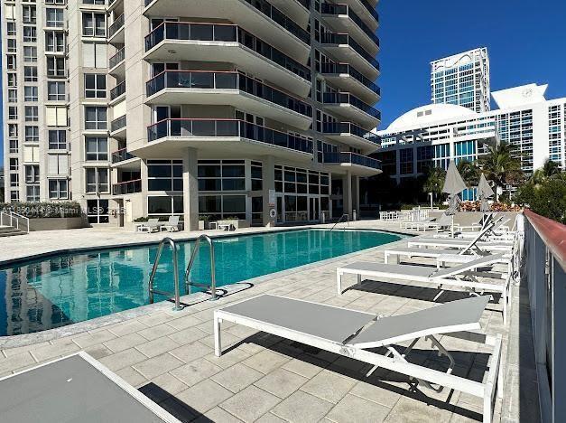 Building Photo - 6767 Collins Ave