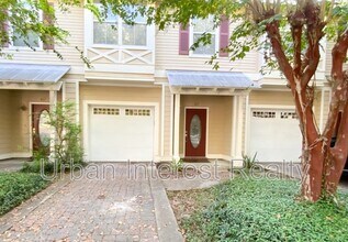 Building Photo - 421 Twin Lakes Ln