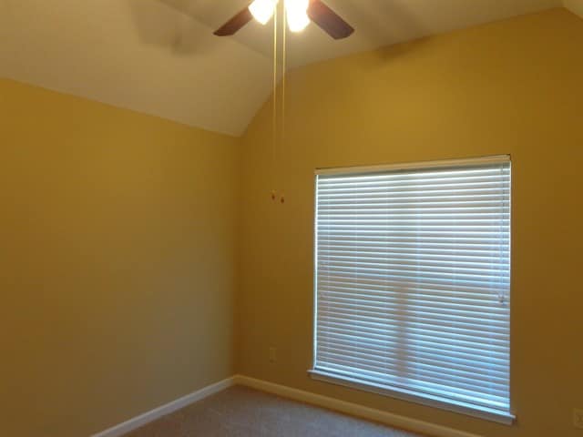 Building Photo - 1326 Siskin Dr