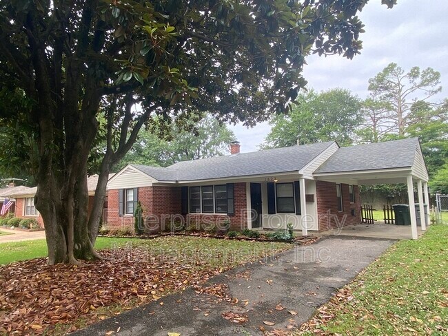 Building Photo - 1623 Delmont Rd