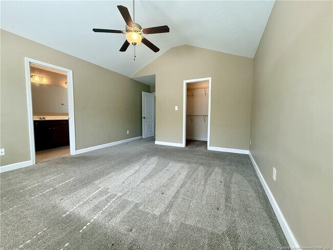 Building Photo - 1820 Shady Knoll Ln