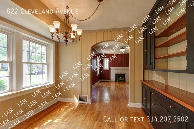 Building Photo - 822 Cleveland Ave