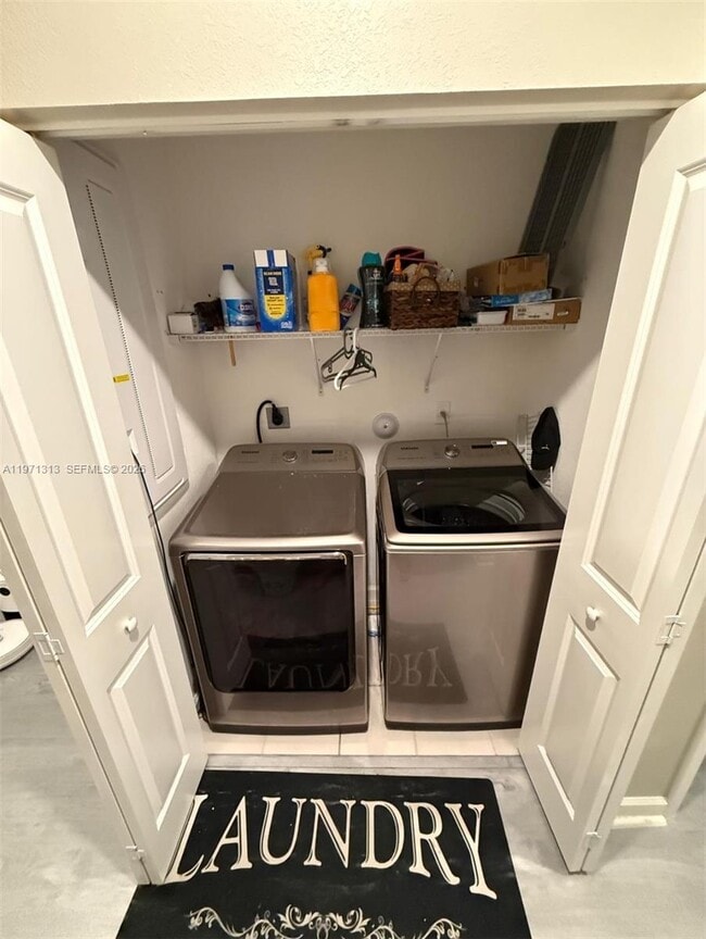 Building Photo - 25265 SW 109th Ave