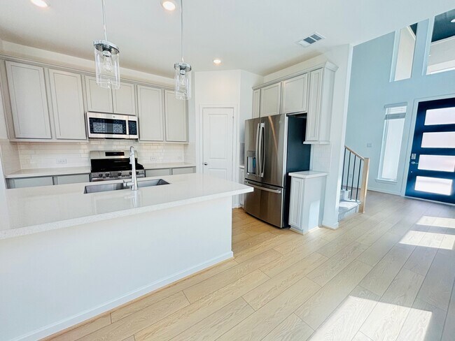 Building Photo - 9714 Periwinkle Chase Dr