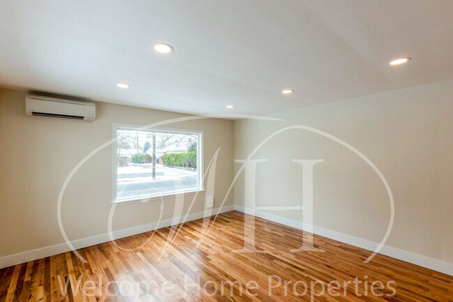 Building Photo - Cozy Single-Family Home in East Walla Walla