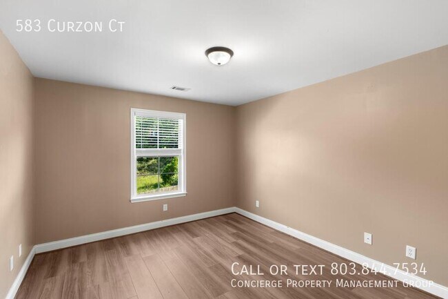 Building Photo - 583 Curzon Court