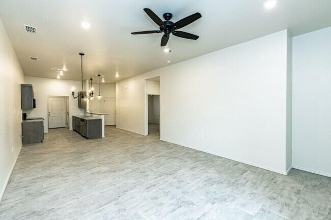 Building Photo - 1026 N 7th St