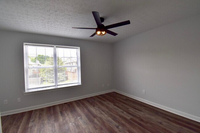 Building Photo - 1882 Bennigan Dr