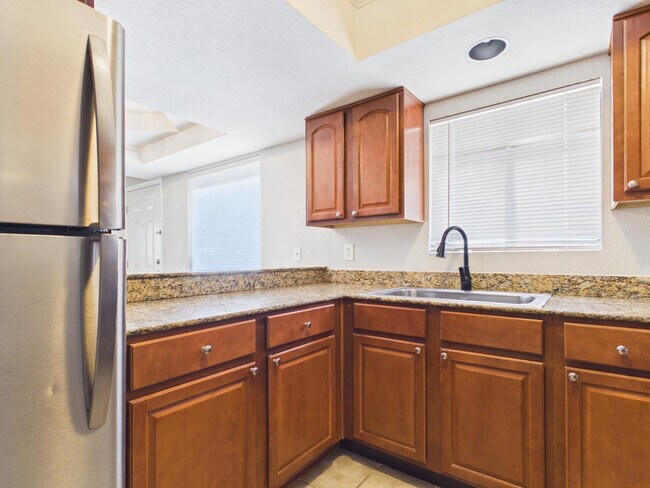 Building Photo - 3420 W Danbury Dr