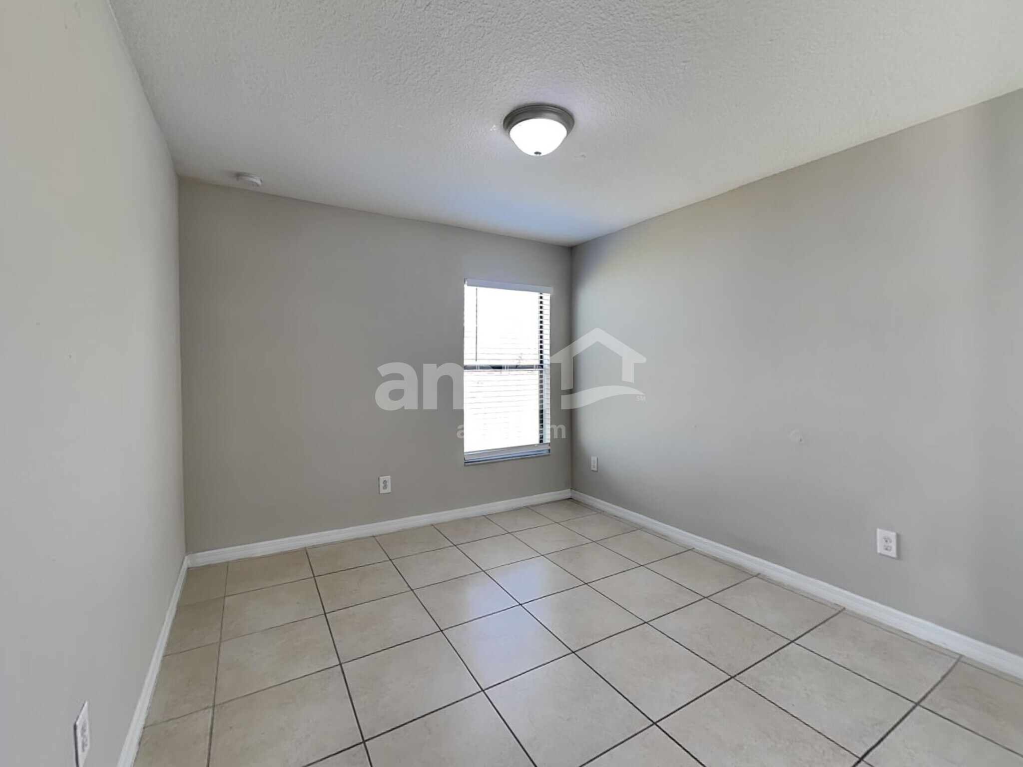 Building Photo - 10116 Carloway Hills Dr