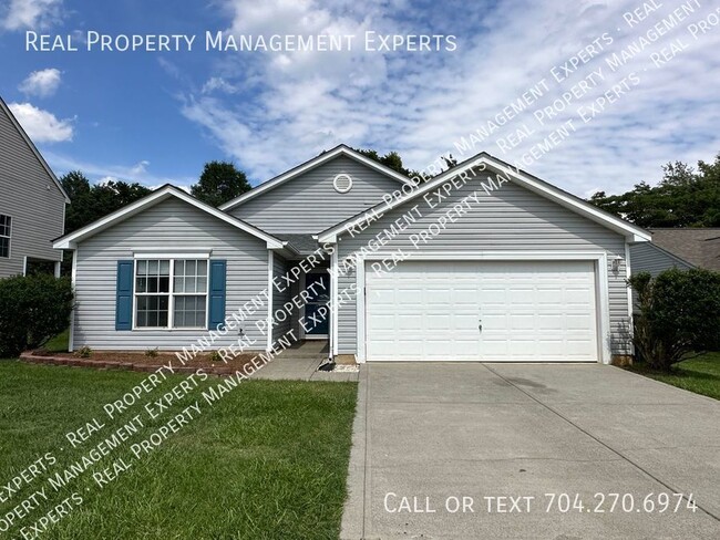 Primary Photo - Gorgeous 3 BR/ 2 BA Ranch in Mooresville!