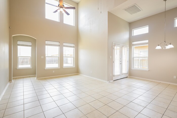 Building Photo - 8422 Buckhorn Parke