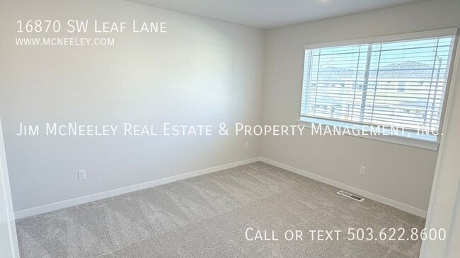 Building Photo - 16870 SW Leaf Ln