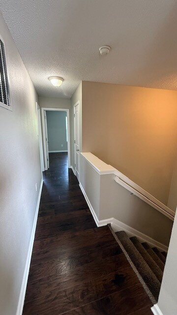 Building Photo - EAST SIDE 4 BEDROOM NEWER HOME AVAILABLE NOW!