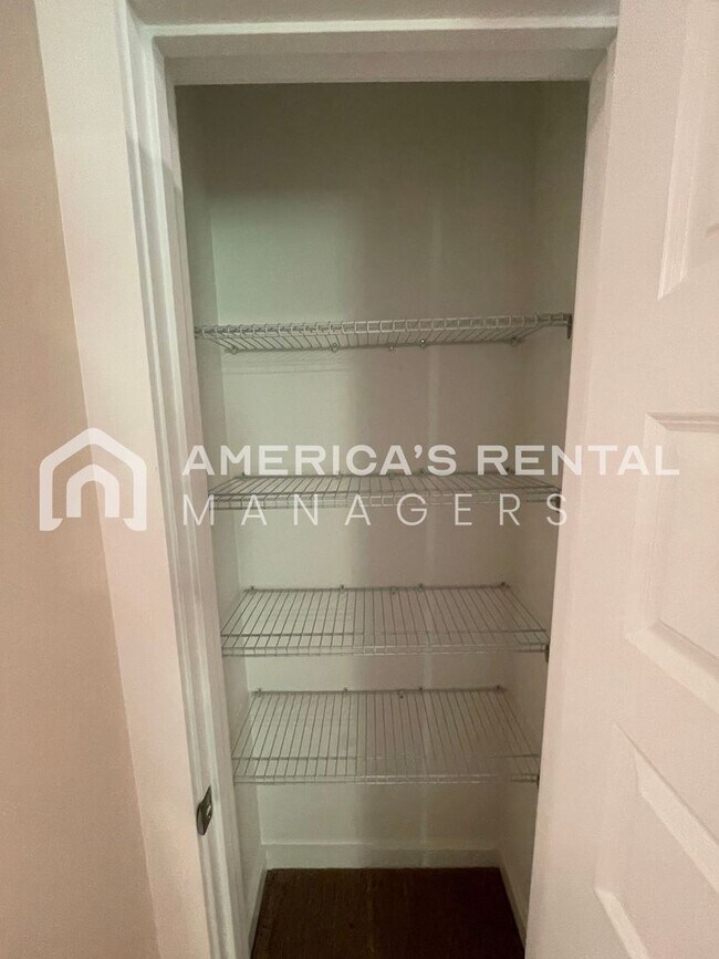 Building Photo - Home for Rent in Cullman, AL!! Available to view NOW!!! Sign a lease by 2/28 to receive HALF OFF ...