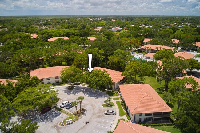 Building Photo - 563 Brackenwood Pl