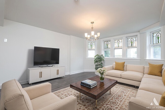 Building Photo - 1820 Gunderson Ave