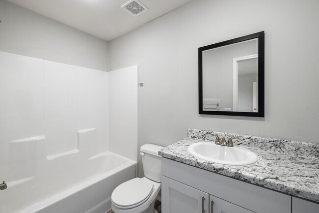 Building Photo - 3 bedroom duplex with a fully fenced yard-Westbury Gardens!