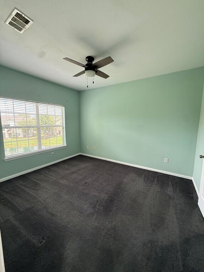 Building Photo - Longleaf Villas