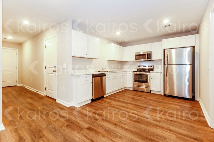 Building Photo - 52 Cottage Grove Dr